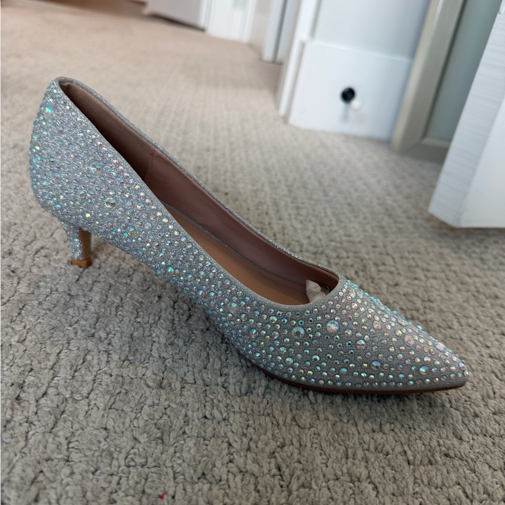 Genshuo Iridescent Crystal Pointed Toe Heel